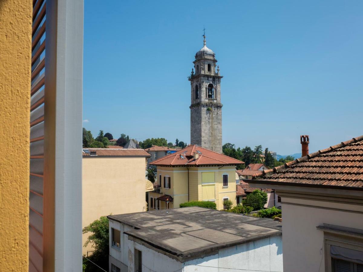 Aqualago casa vacanze Suite Verbania Exterior foto
